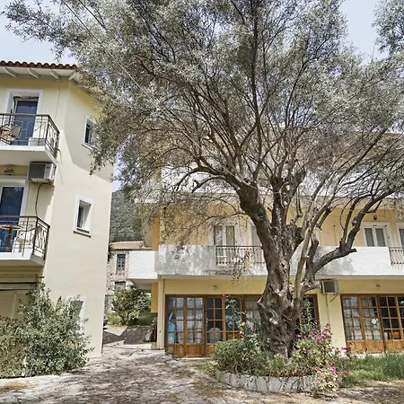 Mezoneta 3 Apartment Nydri (Lefkada)