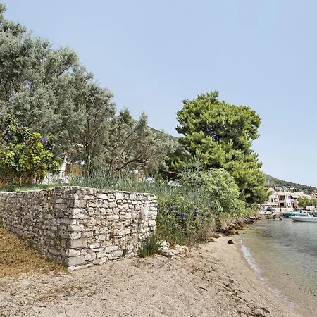 Mezoneta 3 Apartment Nydri (Lefkada)