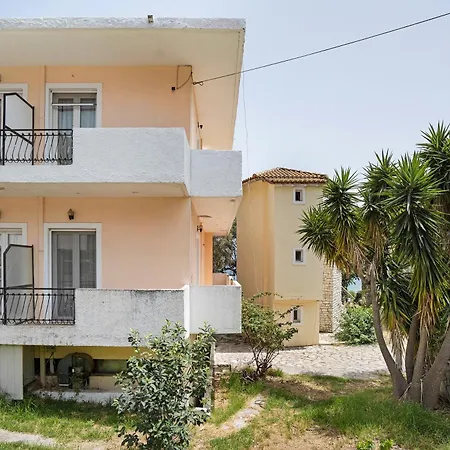 Mezoneta 3 Nydri (Lefkada)